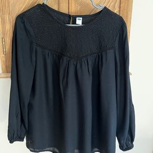 Old Navy Black quarter sleeve blouse with lace yoke